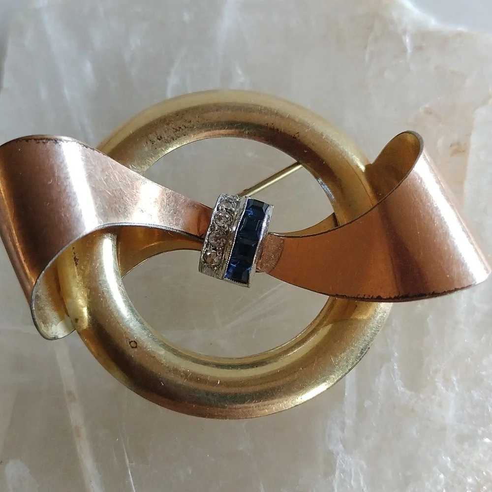 VINTAGE TAYLORD 1/20K GOLD FILLED BOW PIN BLUE WHITE CRYSTALS
